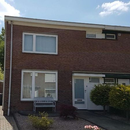 Bnbmarlies Oirsbeek Bagian luar foto