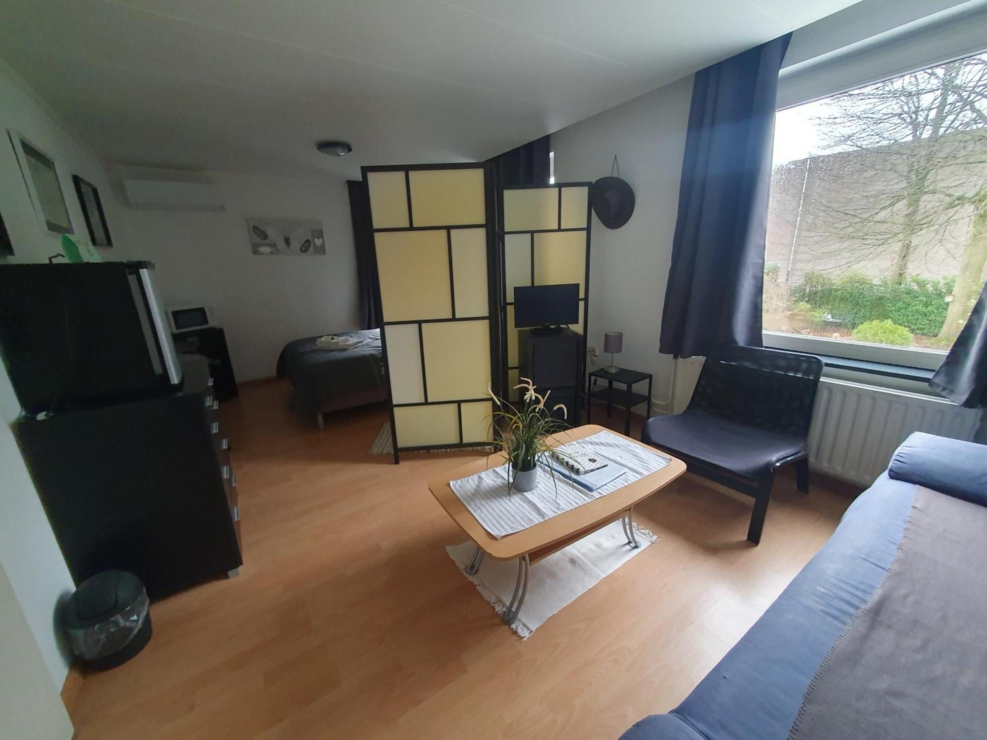 Bnbmarlies Oirsbeek Bagian luar foto